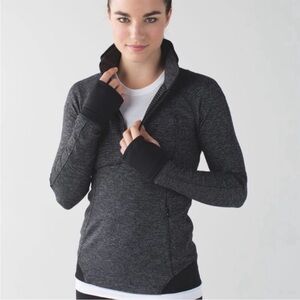 Lululemon Runderful 1/2 Zip
Mini Check Black Heathered - Size 8